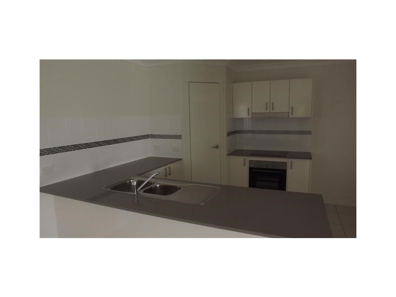 127 Bowen Street, Roma QLD 4455