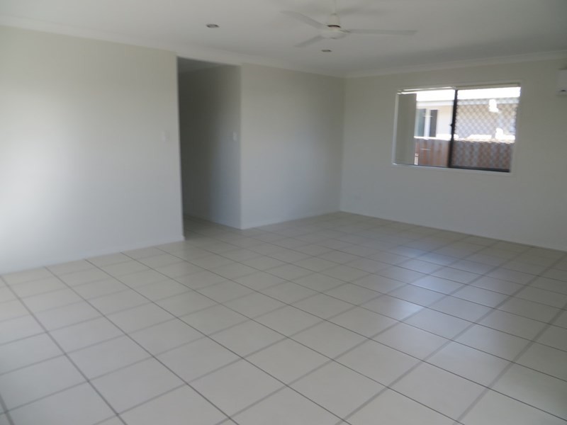 127 Bowen Street, Roma QLD 4455