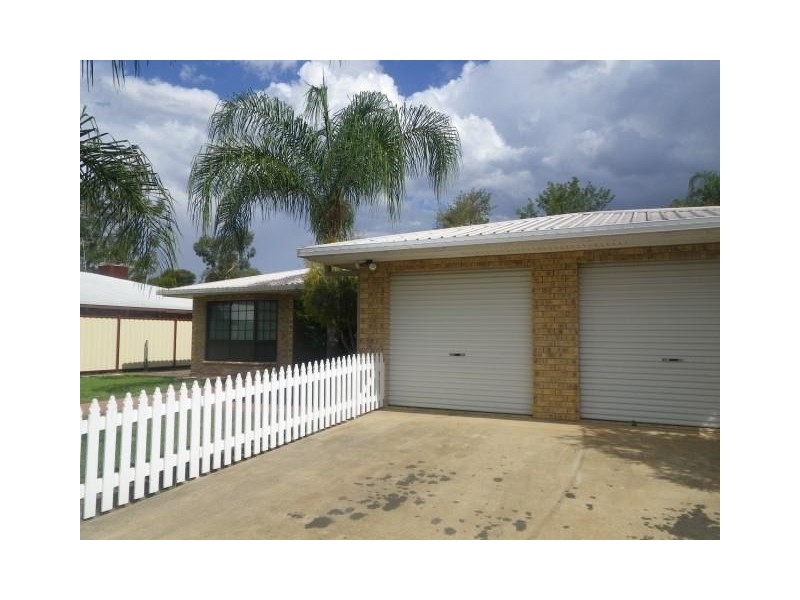 22 Edna Street, Roma QLD 4455