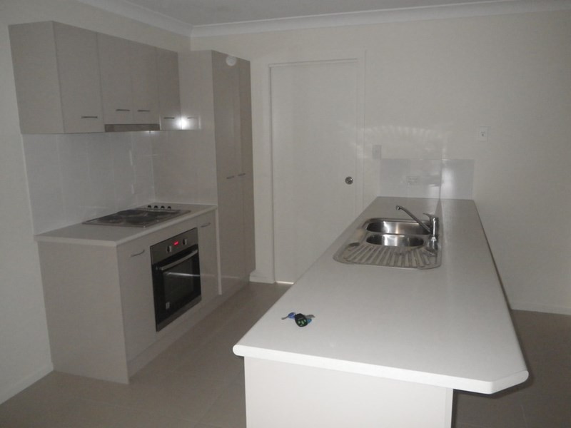 18 Courtney, Roma QLD 4455