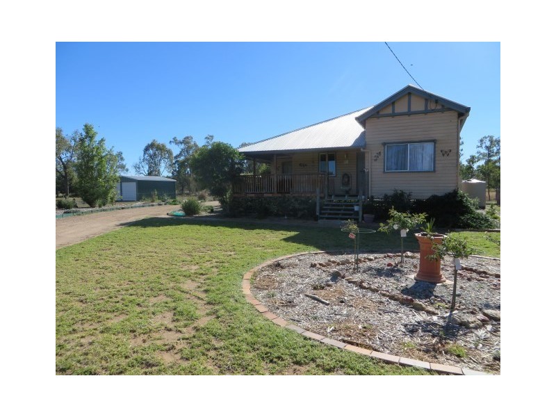 7 Garden Street, Yuleba QLD 4427