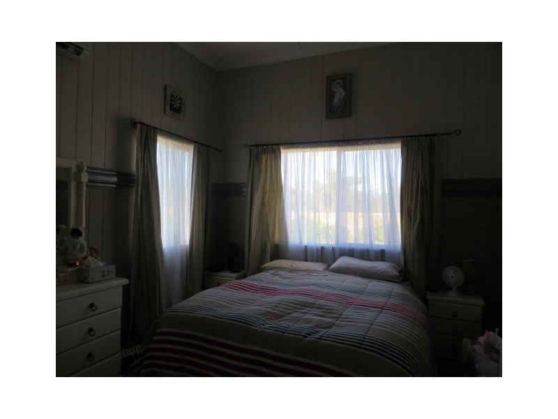 7 Garden Street, Yuleba QLD 4427