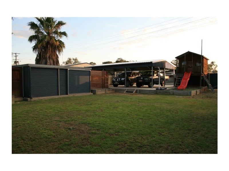 36 Saunders Street, Roma QLD 4455
