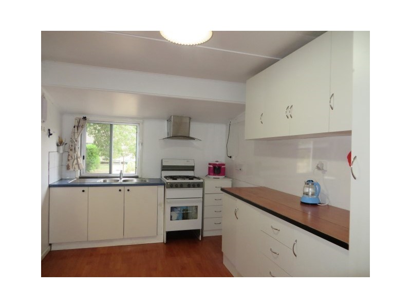 9 Bungil Street, Roma QLD 4455