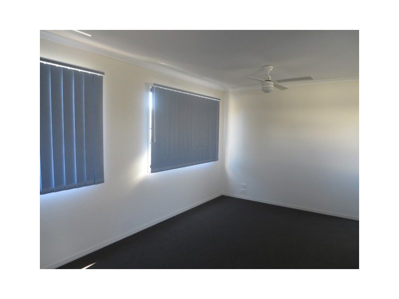 30 Saunders Street, Roma QLD 4455