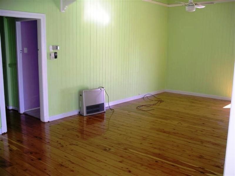 39 Bowen Street, Roma QLD 4455