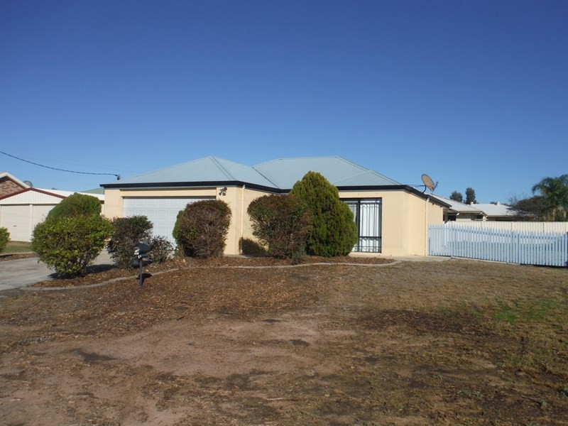 193 Edwardes Street, Roma QLD 4455