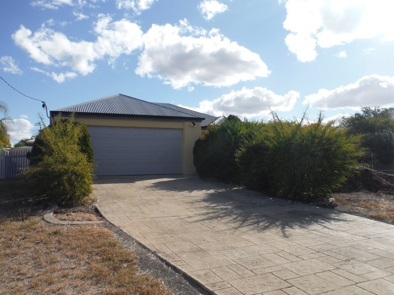193 Edwardes Street, Roma QLD 4455
