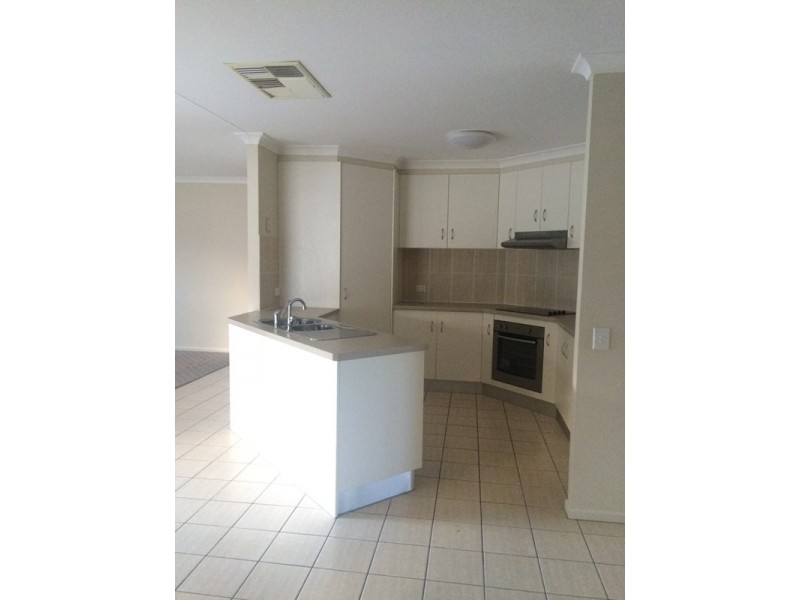193 Edwardes Street, Roma QLD 4455
