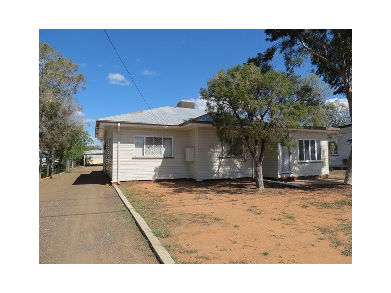 84 Miscamble Street, Roma QLD 4455