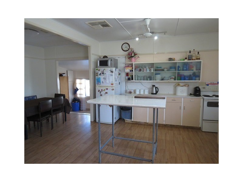 84 Miscamble Street, Roma QLD 4455