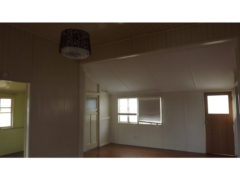 1A Lovell Street, Roma QLD 4455