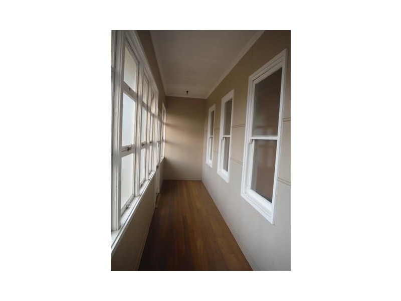 1/31-33 Lovell Street, Roma QLD 4455