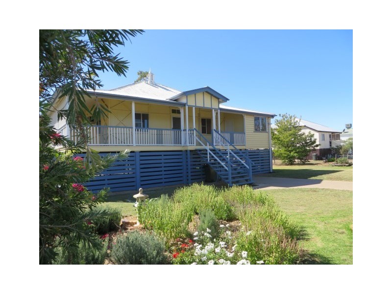 39 Chrystal Street, Roma QLD 4455