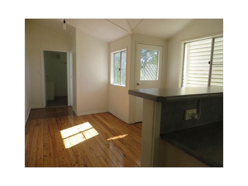 39 Chrystal Street, Roma QLD 4455