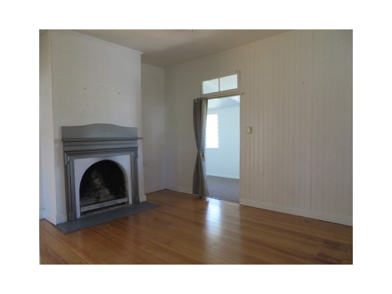 39 Chrystal Street, Roma QLD 4455