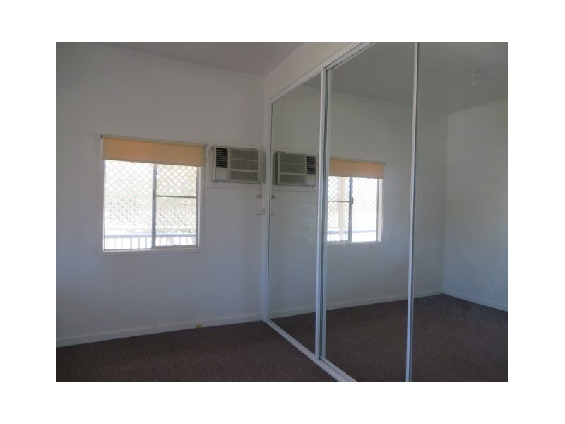 39 Chrystal Street, Roma QLD 4455