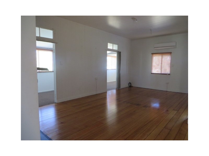 39 Chrystal Street, Roma QLD 4455