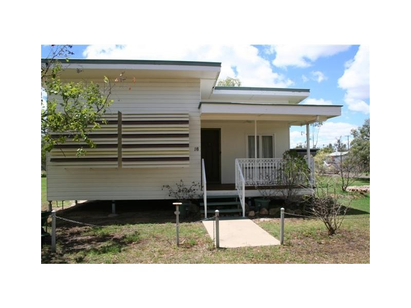 18 Lewis Street, Roma QLD 4455