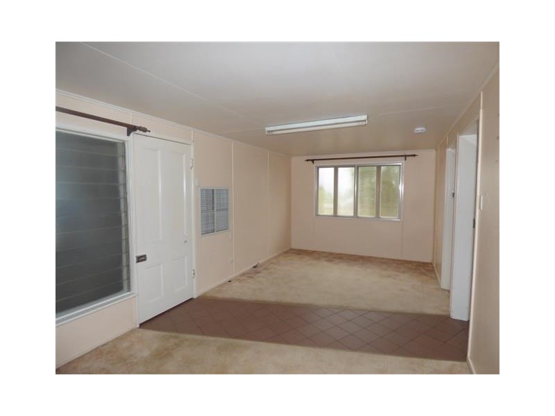 18 Lewis Street, Roma QLD 4455