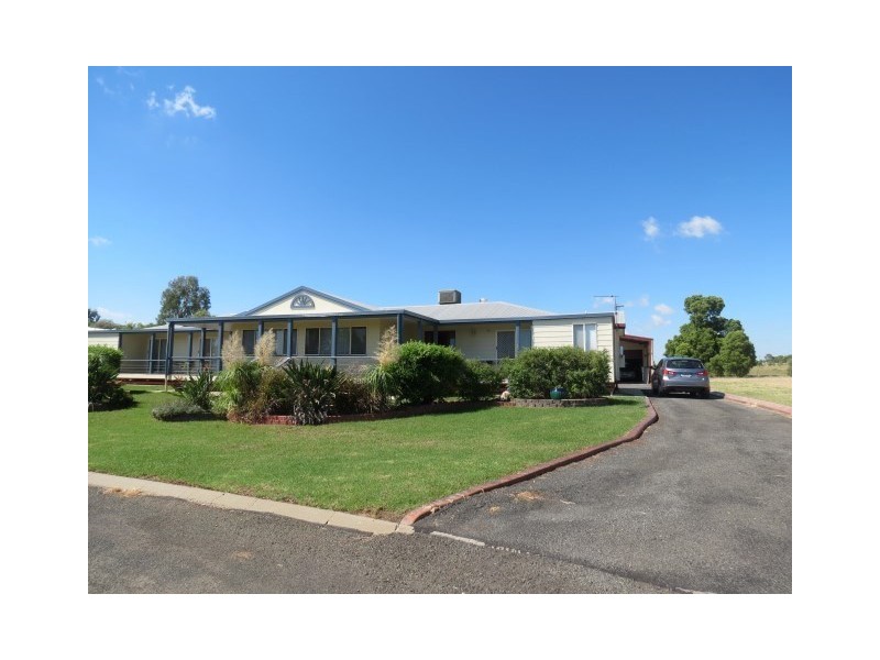 14 Bakerfinch Crescent, Roma QLD 4455