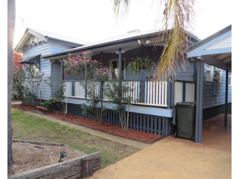 11 McDowall Street, Roma QLD 4455