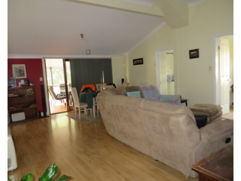 11 McDowall Street, Roma QLD 4455