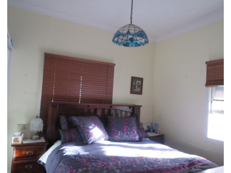 11 McDowall Street, Roma QLD 4455