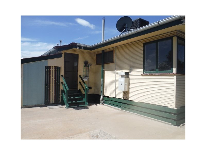 23 Jackson Street, Roma QLD 4455