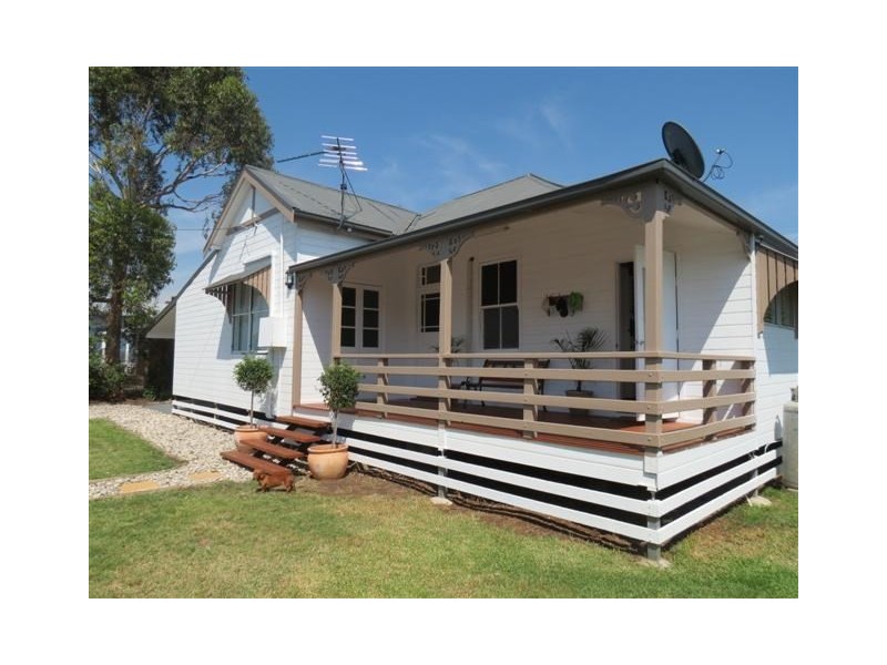 9 Albert Street, Roma QLD 4455