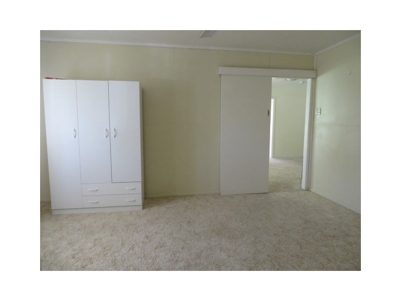 12 Albert Street, Roma QLD 4455