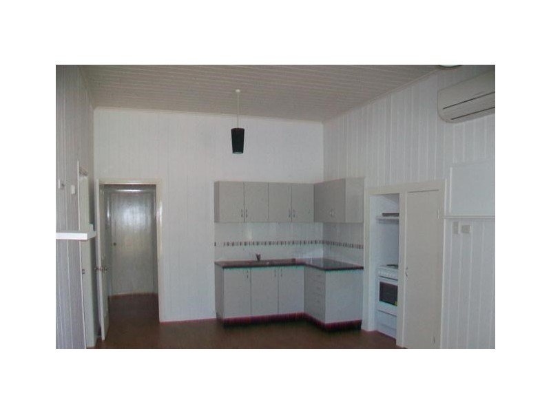 19 George Street, Roma QLD 4455