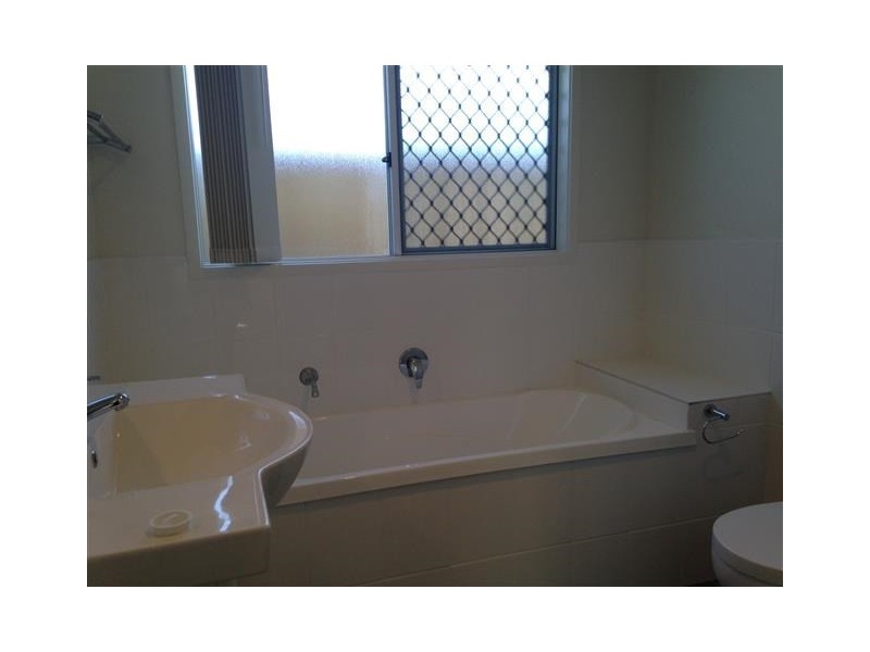 4 Wattle Court, Roma QLD 4455