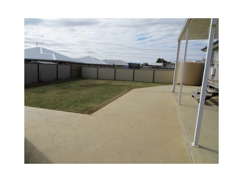 31 Robusta Drive, Roma QLD 4455