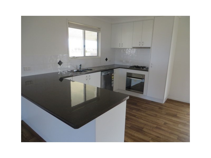31 Robusta Drive, Roma QLD 4455