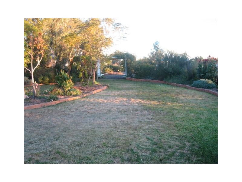 48 Russell Street, Wallumbilla QLD 4428