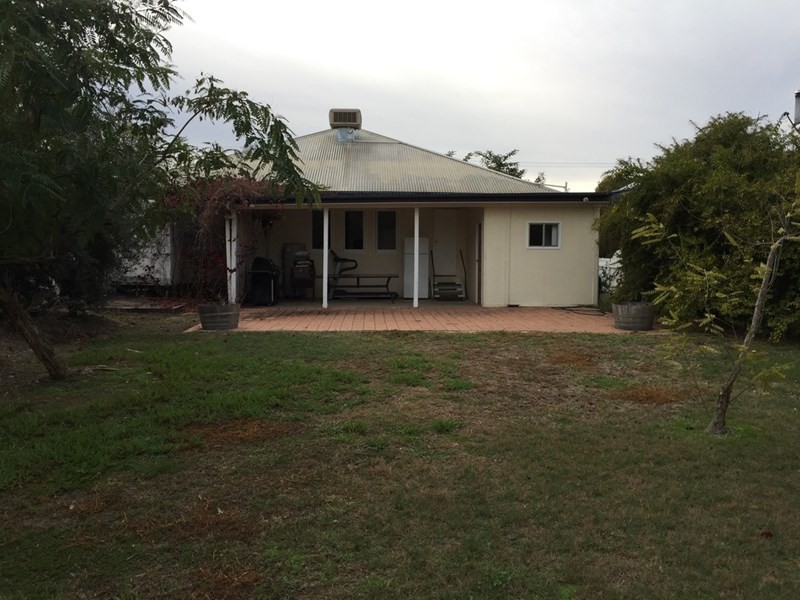 283 Edwardes Street, Roma QLD 4455