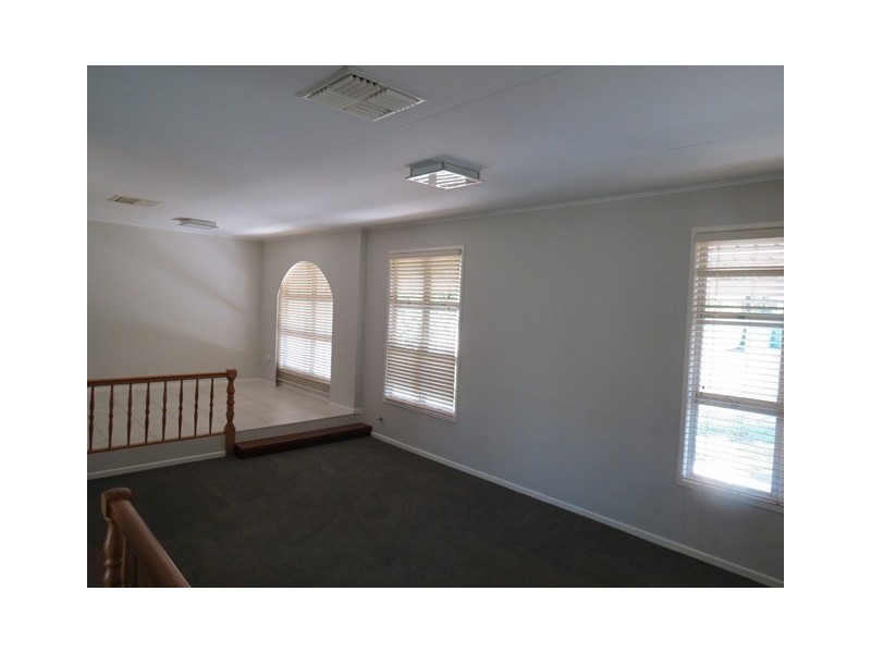 9 Borland Street, Roma QLD 4455