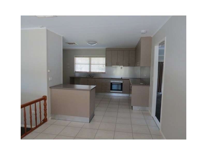 9 Borland Street, Roma QLD 4455