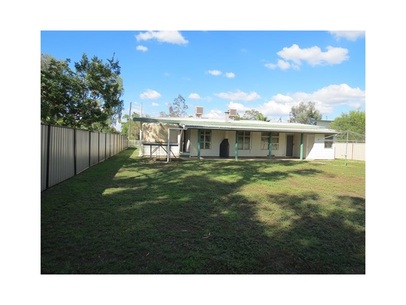 9 Borland Street, Roma QLD 4455