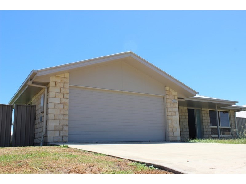 11 Edna Street, Roma QLD 4455