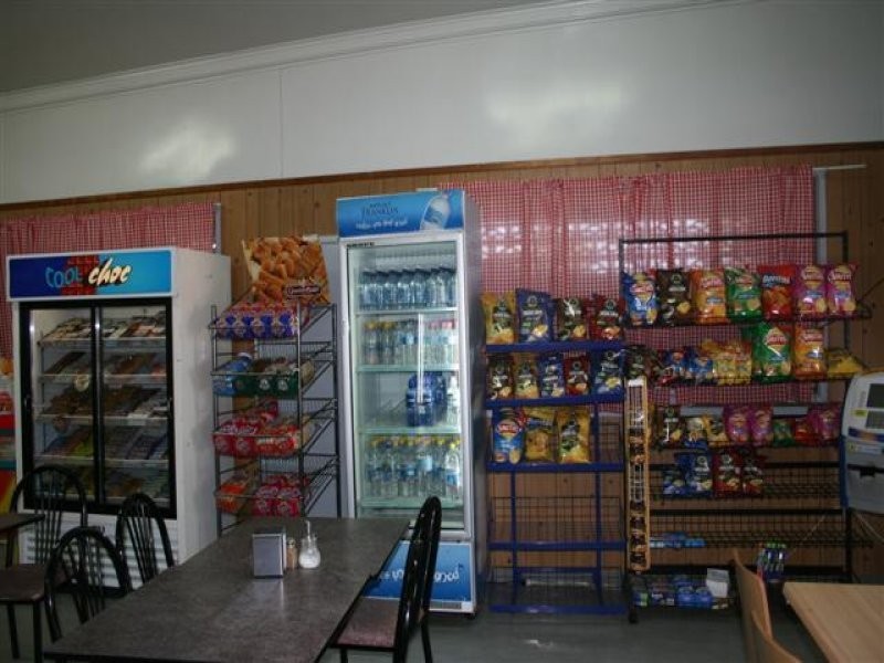 1 Hutton Street, Injune QLD 4454