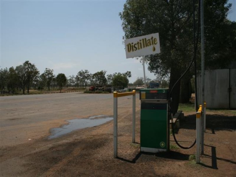 1 Hutton Street, Injune QLD 4454