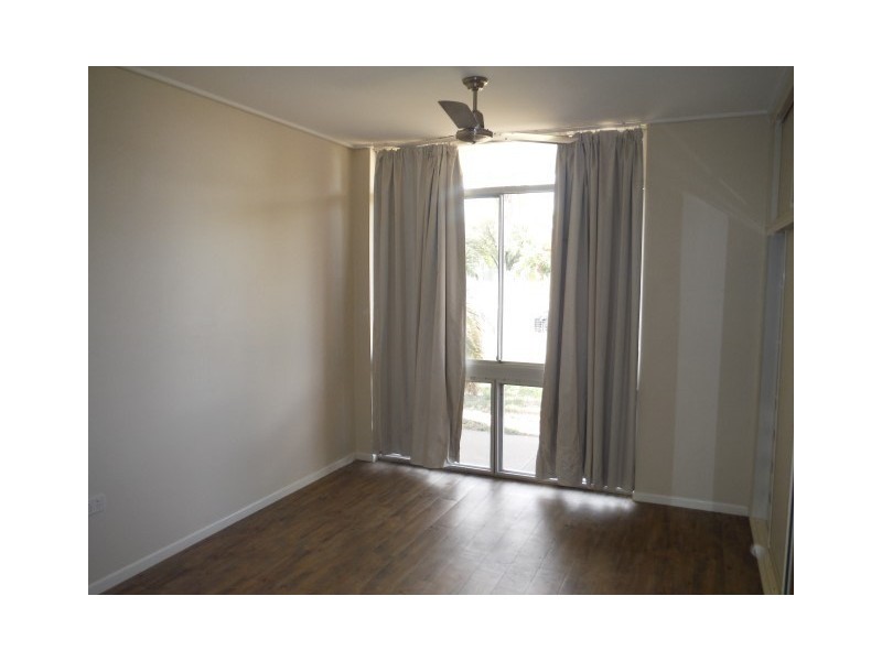 2 Nightingale Street, Roma QLD 4455