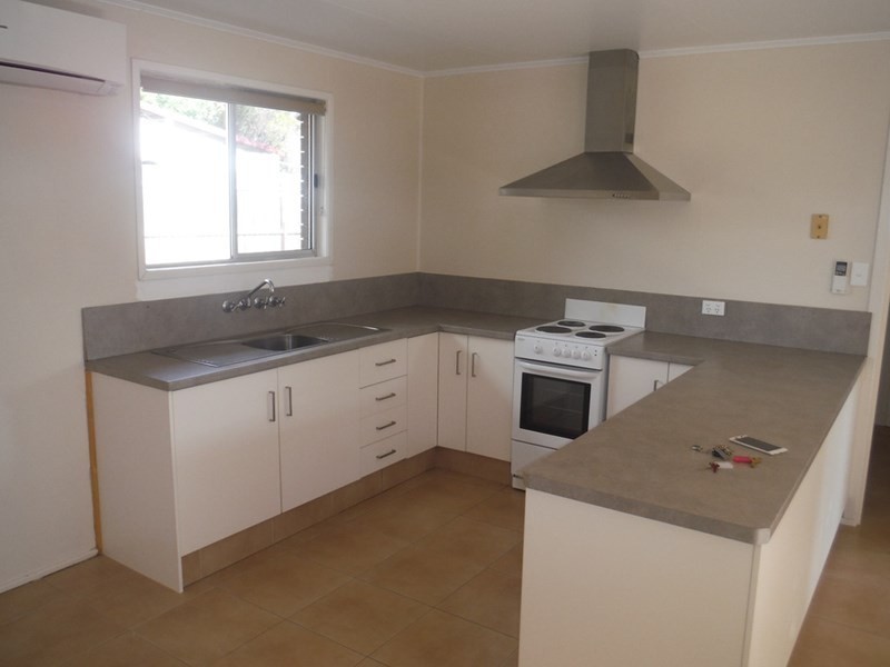 1/105 Currey Street, Roma QLD 4455