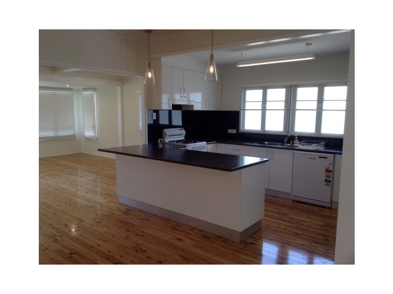 19 McEwan Street, Roma QLD 4455