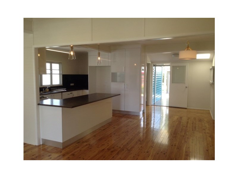 19 McEwan Street, Roma QLD 4455