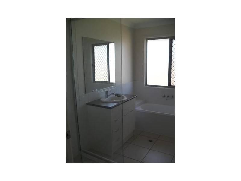 21 Bassett Court, Roma QLD 4455