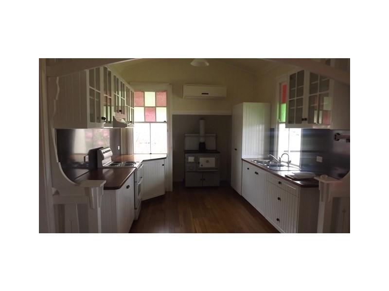 7 Alfred Street, Roma QLD 4455