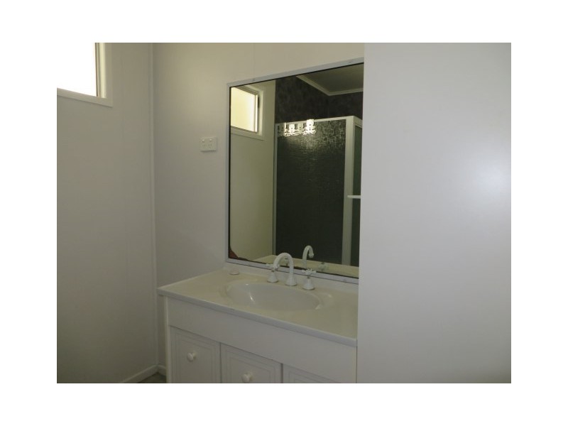 12 Albert Street, Roma QLD 4455